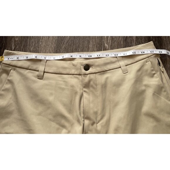 Lululemon Commission Shorts Men’s Sz 34 Sand Relaxed Fit Performance Shorts - Picture 4 of 13